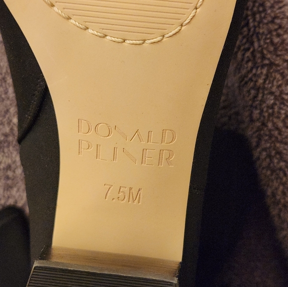 Donald Pliner Black Birminghamd Ankle Boots Sz 7.5 - Picture 7 of 9